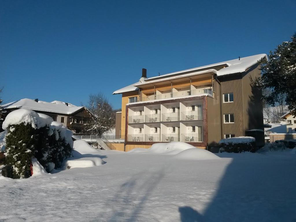 Familienhotel Adler Lingenau Exteriör bild