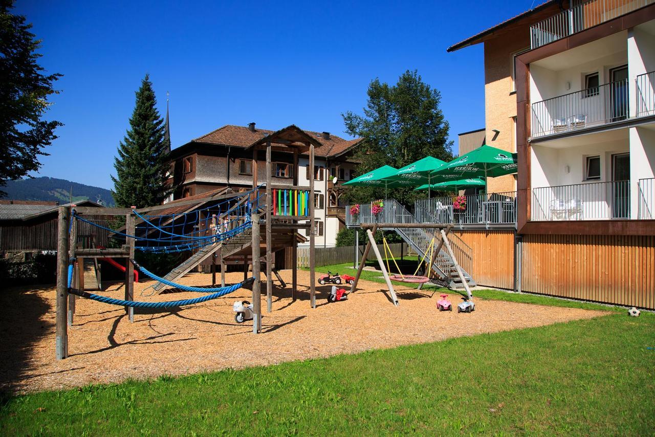 Familienhotel Adler Lingenau Exteriör bild