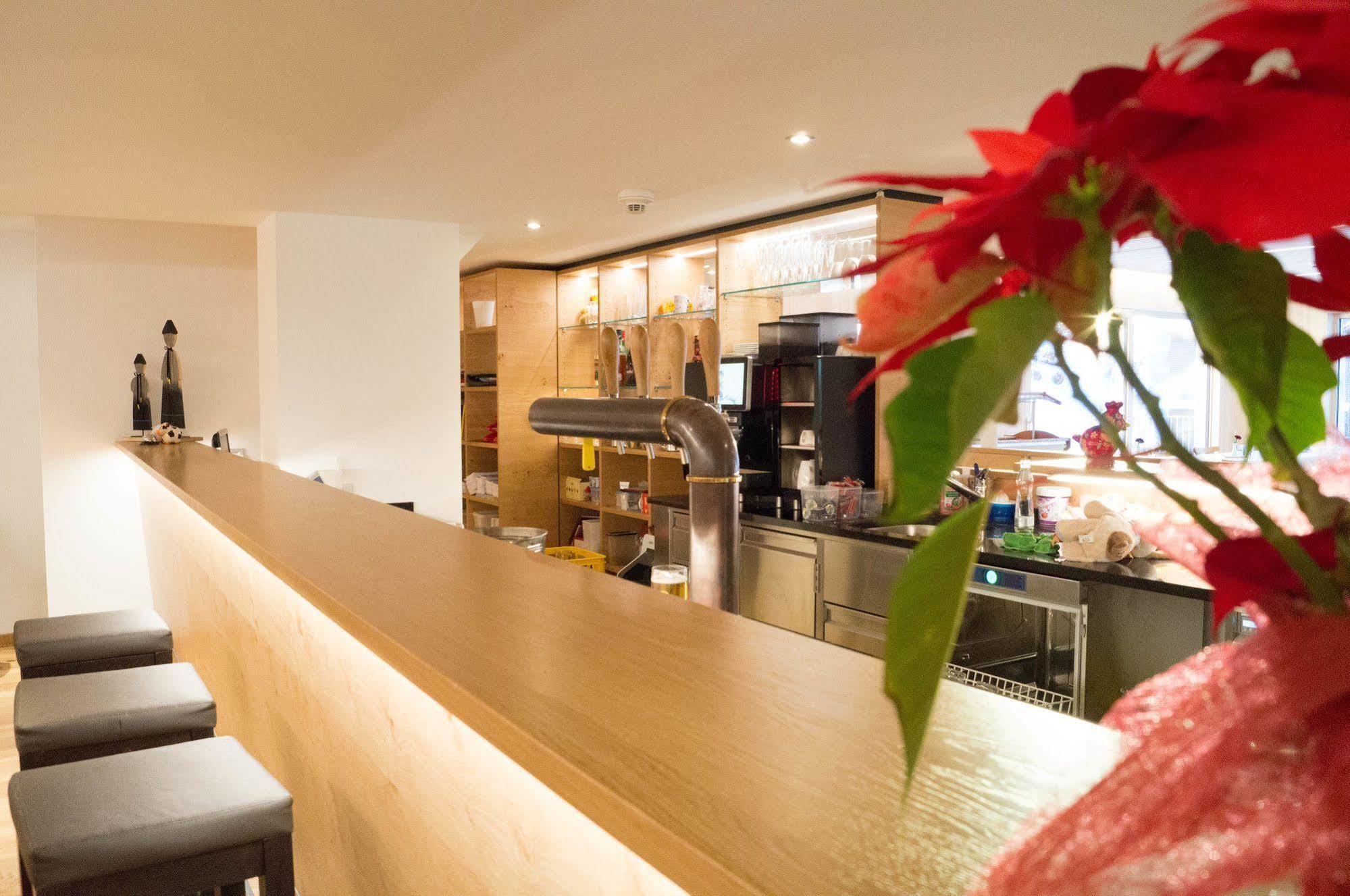 Familienhotel Adler Lingenau Exteriör bild